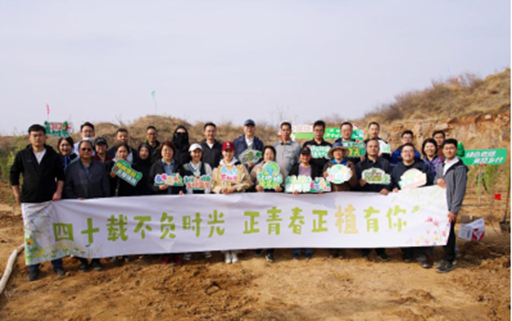 杏耀娱乐组织开展生态修复项目参观学习及春季植树活动